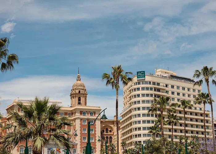 In The Historic Center Of Malaga, Very Close To The Beach And The Ave Train Station, With Private Parking