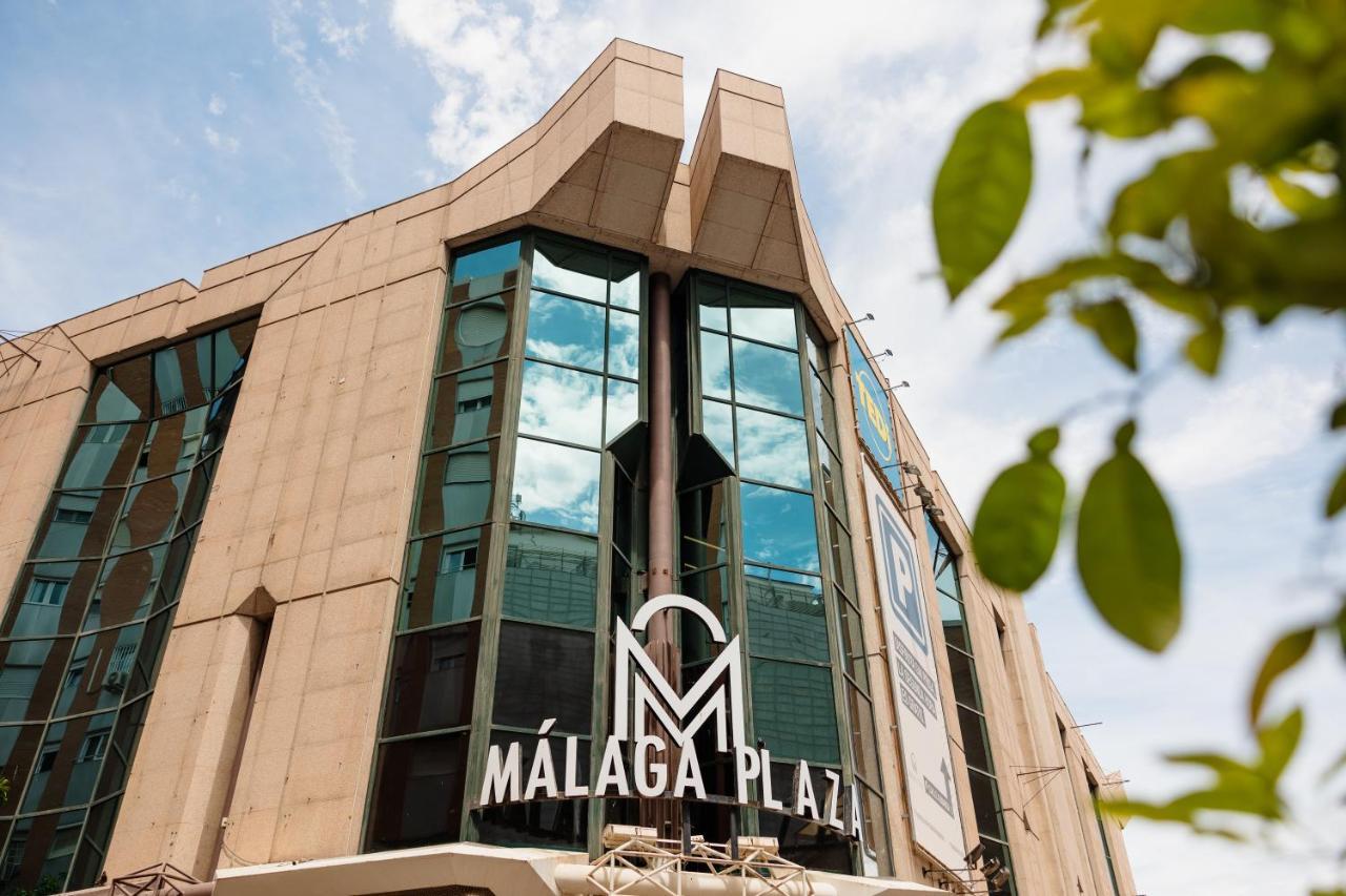 Apartamento In The Historic Center Of Malaga, Very Close To The And The Ave Train Station, With Private Parking
